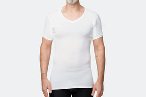 Svettsäker t-shirt i Hampa och Tencel med unik svettskydd - herr Slim fit v-hals vit